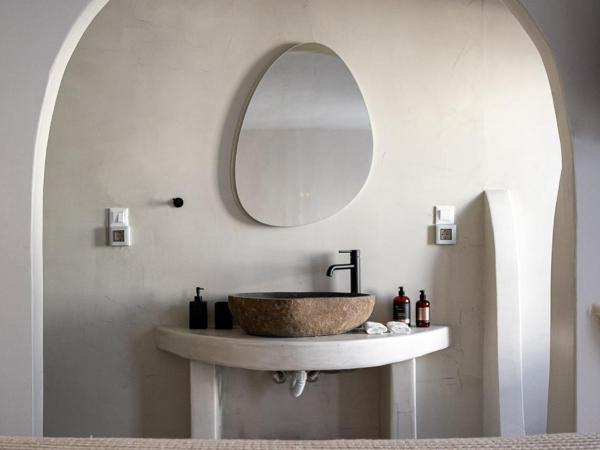 Lotus iΝ & Aroma iN , Mykonos Town : photo 8 de la chambre chambre double deluxe avec balcon