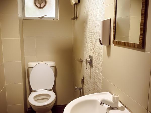 TM Hotel : photo 9 de la chambre chambre familiale