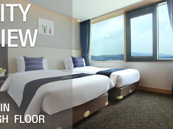 Hotel Skypark Kingstown Dongdaemun : photo 2 de la chambre standard twin room with high floor assigned (17f~) & city view 