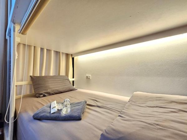 Shade House - Phuket Downtown : photo 9 de la chambre lit dans dortoir mixte de 4 lits