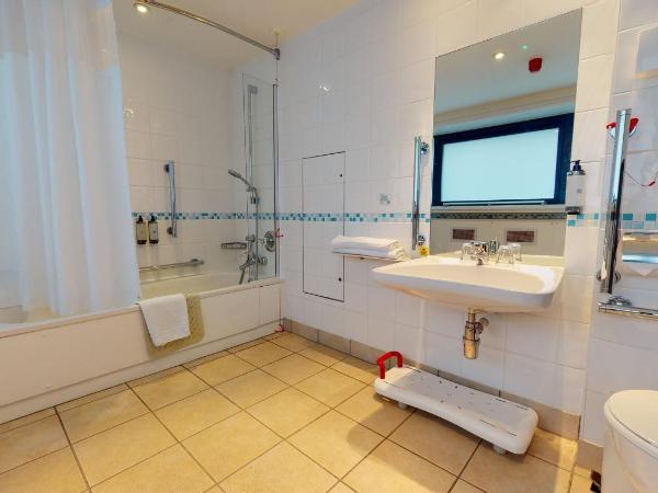 Holiday Inn Cardiff City, an IHG Hotel : photo 6 de la chambre chambre double standard - accessible aux personnes à mobilité réduite