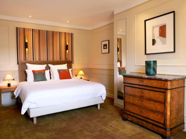 Hôtel Bristol Pau : photo 6 de la chambre chambre deluxe