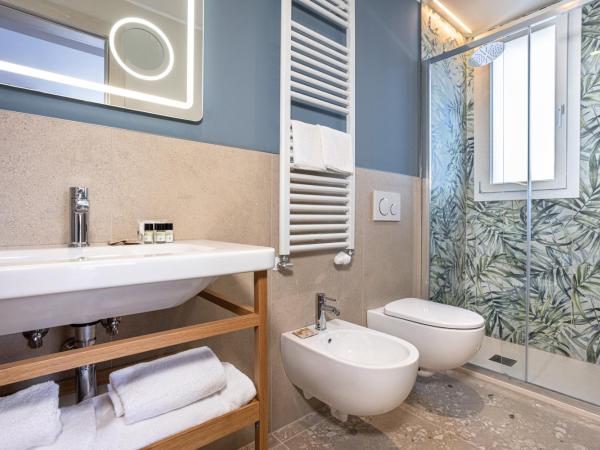 Hotel Diana : photo 7 de la chambre chambre double ou lits jumeaux deluxe avec balcon