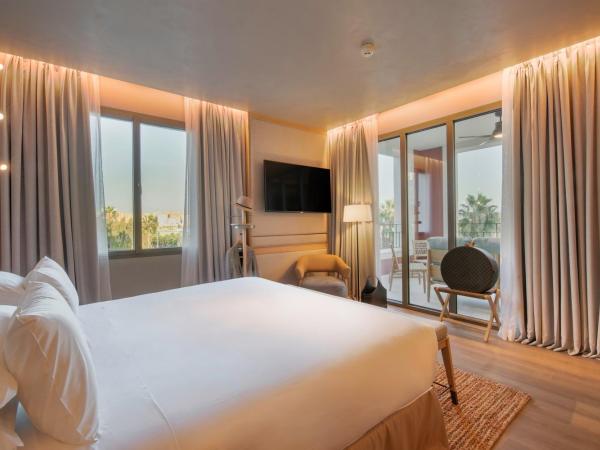 Only YOU Hotel Málaga : photo 2 de la chambre suite junior terrace marina