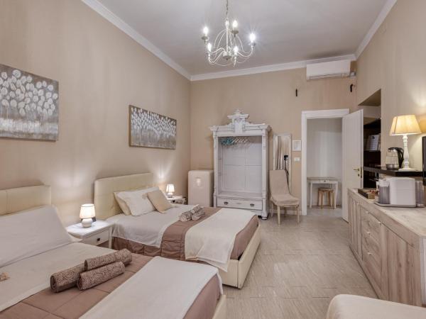 Your House Rooms : photo 1 de la chambre chambre triple avec salle de bains privative