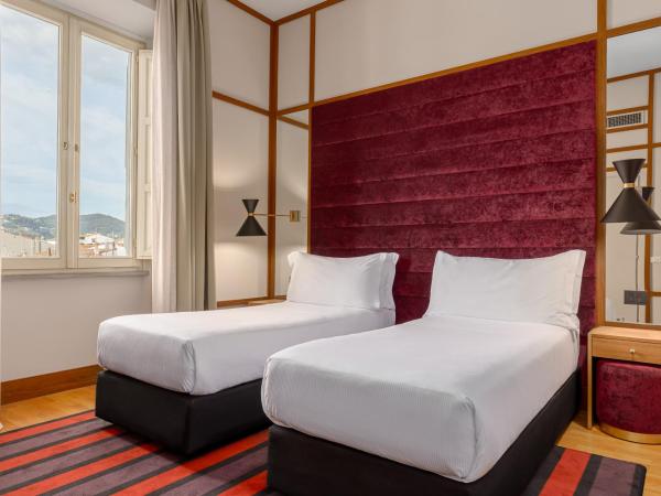 Room Mate Luca : photo 5 de la chambre chambre double standard