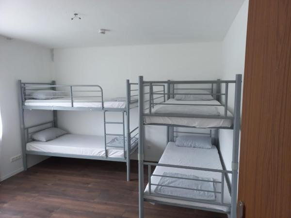 Pension Trudering : photo 1 de la chambre chambre triple