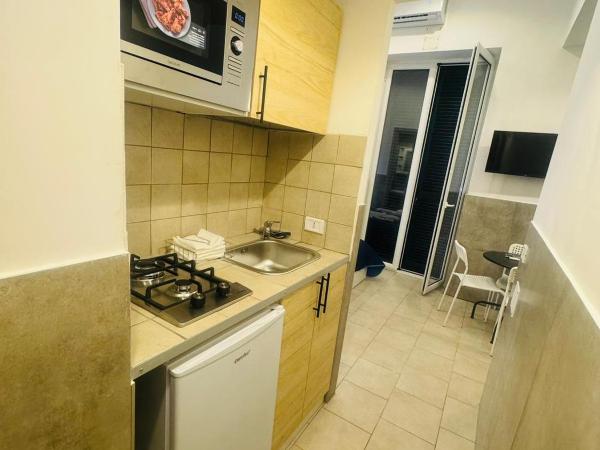 Terrazza Miracoli Napoli : photo 10 de la chambre appartement 1 chambre avec balcon