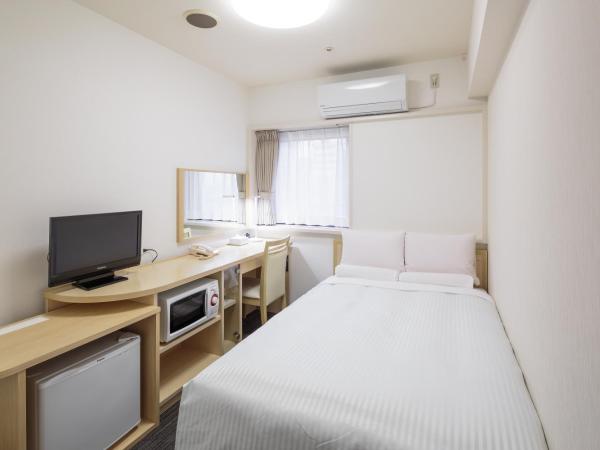 HOTEL MYSTAYS Higashi Ikebukuro : photo 1 de la chambre semi-double room - smoking - house keeping is optional with additional cost