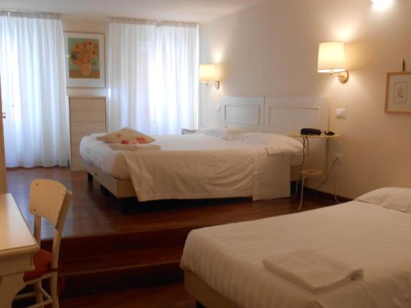 Hotel Atlantic : photo 4 de la chambre chambre triple