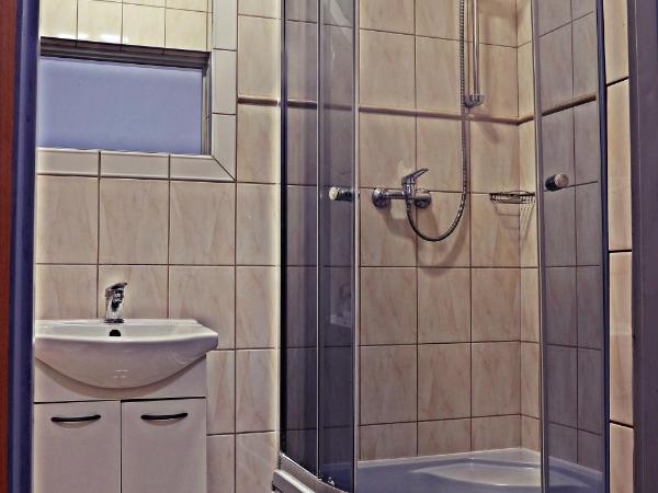 Hotel Dworek : photo 6 de la chambre chambre lit king-size