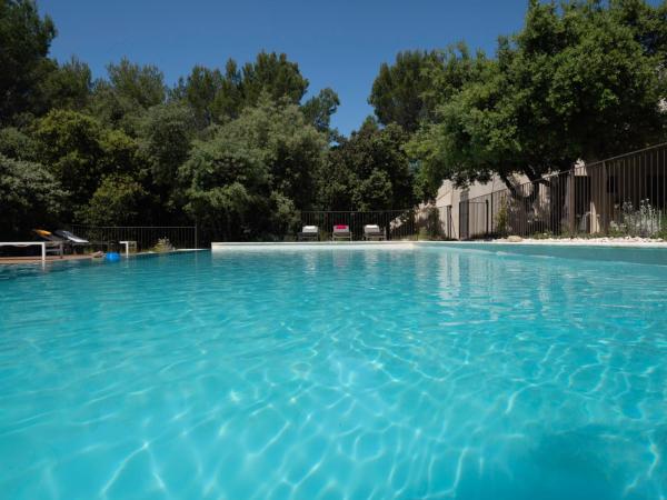 La maison de Brigitte : photo 1 de la chambre villa avec piscine privée