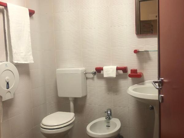 Albergo Casa dell'Ospite : photo 5 de la chambre chambre simple