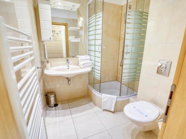 Hotel Villa MiraMar : photo 1 de la chambre chambre triple supérieure