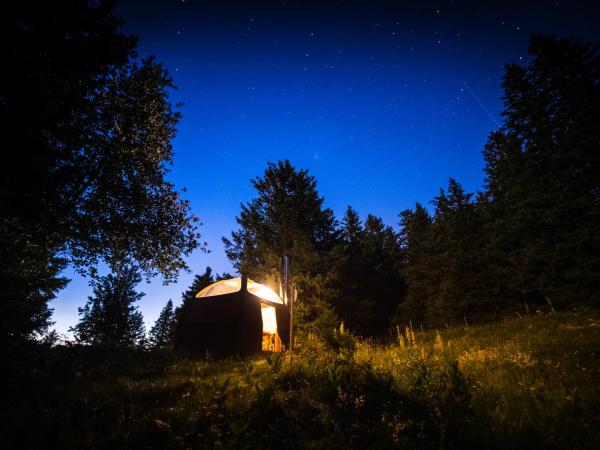 Eco Bivouac village igloos Annecy - LE SEMNOZ - à 20 minutes d'Annecy : photo 4 de la chambre tente