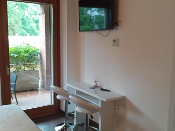 Bes Residence Bergamo Polaresco : photo 6 de la chambre studio lit king-size