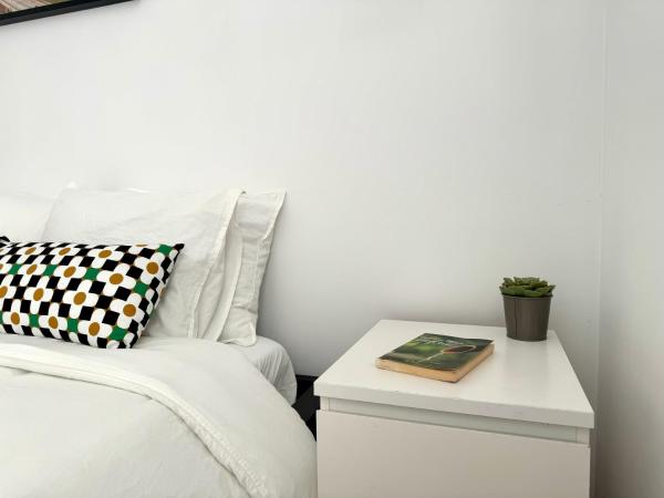 Lar do Tejo : photo 8 de la chambre chambre double avec toilettes communes