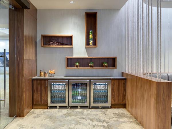 San Antonio Marriott Northwest Medical Center : photo 6 de la chambre chambre lit king-size club avec accès au salon