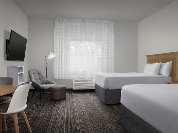 TownePlace Suites Sacramento Cal Expo : photo 10 de la chambre studio with two queen beds and adapted tub - mobility accessible