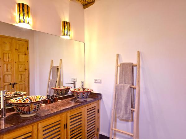 Villa Agora, Villa à la campagne proche Marrakech : photo 4 de la chambre chambre quadruple - vue sur jardin