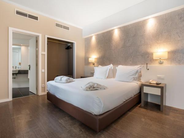 AP Eva Senses : photo 3 de la chambre suite avec vue sur le port de plaisance