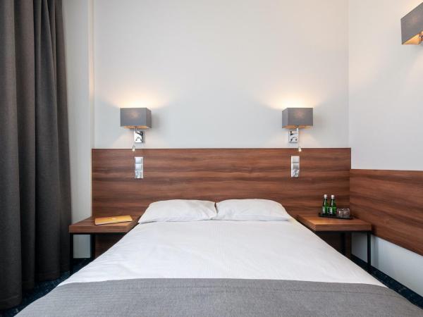 Hotel Oliwski : photo 1 de la chambre chambre double