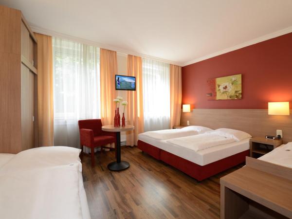 Hotel Marienthal Garni : photo 1 de la chambre chambre quadruple