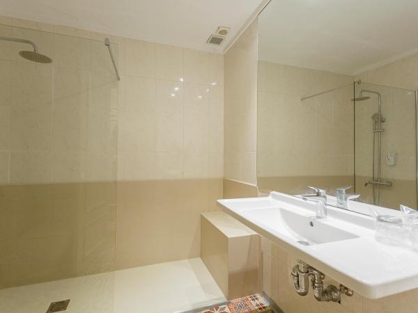 Hostal Rodas Pamplona : photo 5 de la chambre chambre double