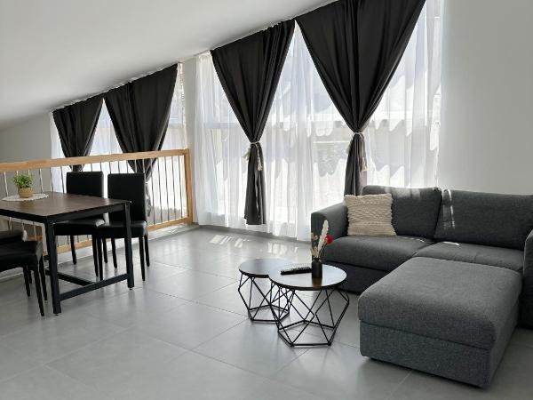 Grazora Living Apartments : photo 9 de la chambre suite avec balcon
