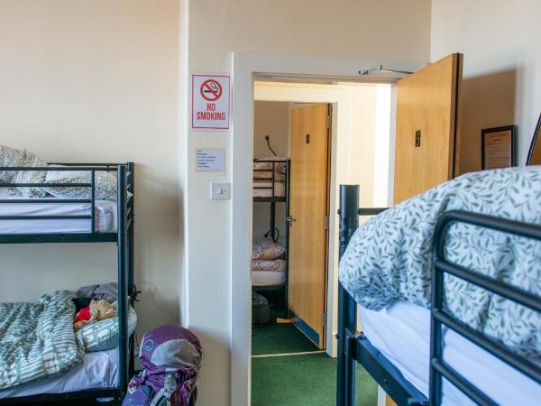Botanic Avenue Hostel less than a mile from the City Centre : photo 10 de la chambre lit dans dortoir mixte de 6 lits
