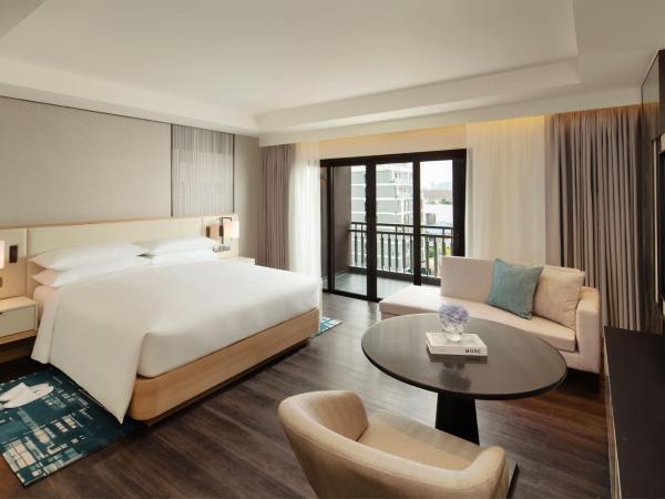 Marriott Executive Apartments Bangkok, Sukhumvit 50 : photo 1 de la chambre studio king avec balcon