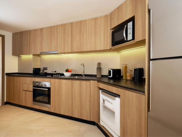 Marriott Executive Apartments Bangkok, Sukhumvit 50 : photo 3 de la chambre appartement 3 chambres avec balcon