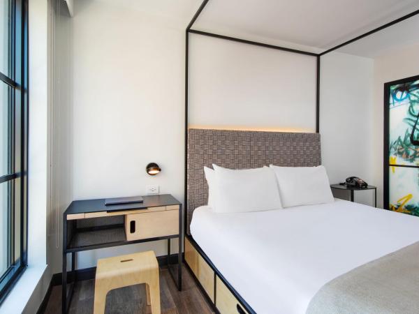 Moxy NYC East Village : photo 4 de la chambre chambre lit king-size