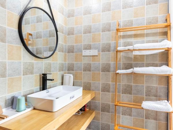 茶墅民宿 : photo 7 de la chambre chambre double avec salle de bains privative