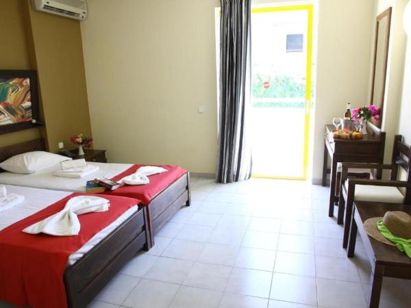 Porto Plazza Hotel : photo 5 de la chambre chambre double ou lits jumeaux