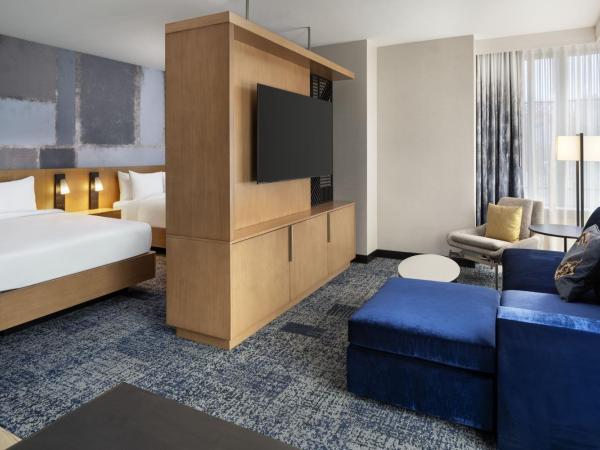 Courtyard by Marriott Los Angeles L.A. LIVE : photo 2 de la chambre suite junior