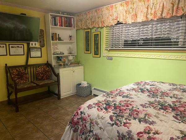 Diana's Luxury Bed and Breakfast : photo 10 de la chambre double room with garden view - room #7