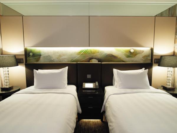 Lotte Hotel Seoul : photo 6 de la chambre chambre lits jumeaux supérieure + 1 lit d'appoint (gigogne) - tour principale