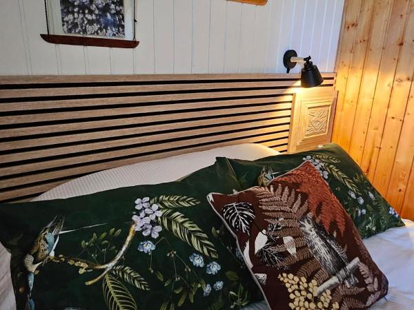 Chalet Perle des Hauts : photo 5 de la chambre chambre double - vue sur montagne