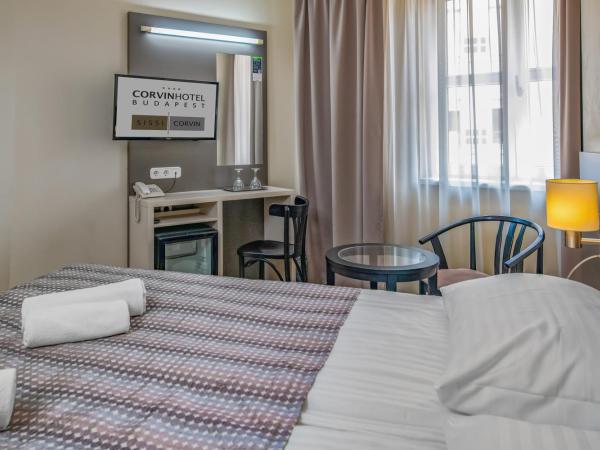 Corvin Hotel Budapest Corvin Wing : photo 6 de la chambre chambre double standard