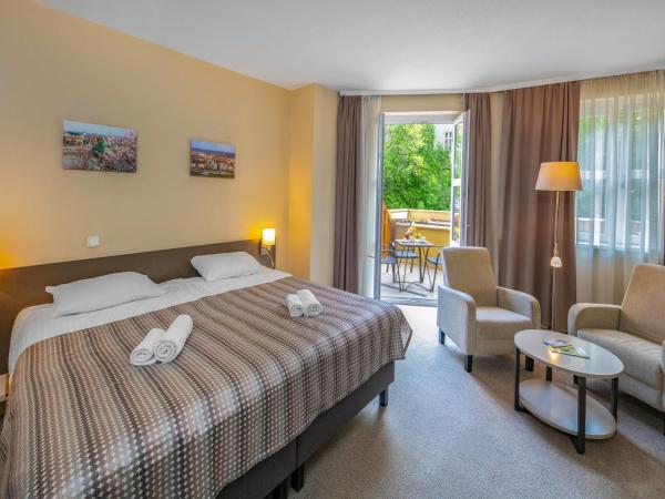 Corvin Hotel Budapest Corvin Wing : photo 3 de la chambre chambre double supérieure