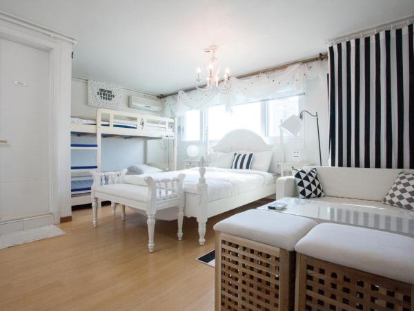 Han River Residence & Guesthouse : photo 1 de la chambre studio familial - vue sur rivière (4 adultes)
