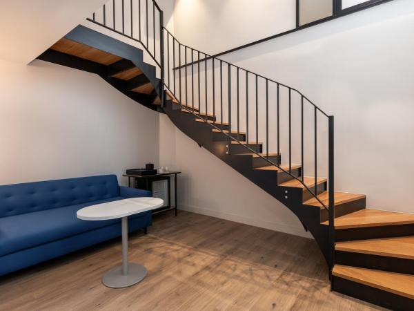 Aloft Hotel, By Marriott : photo 3 de la chambre chambre aloft en duplex avec lit king-size, canapé-lit et vue sur ville - accès au spa inclus