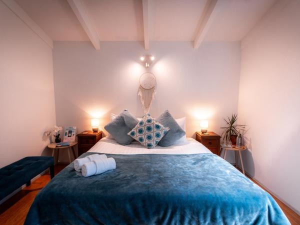 Ora Retreat : photo 4 de la chambre chambre double avec toilettes communes