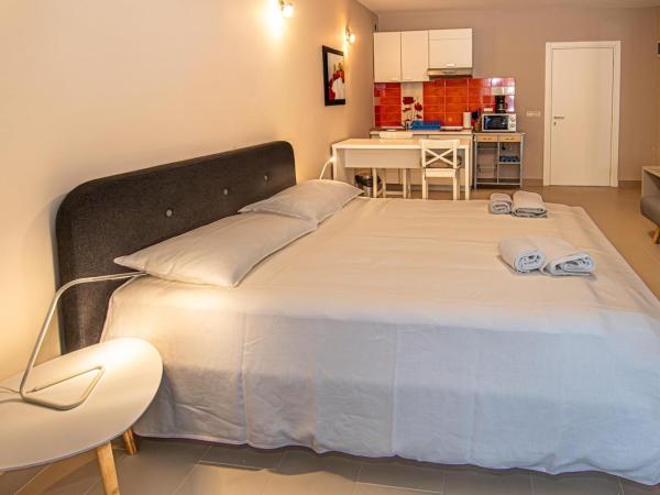 Bed & Breakfast Blu Locanda : photo 4 de la chambre studio avec balcon