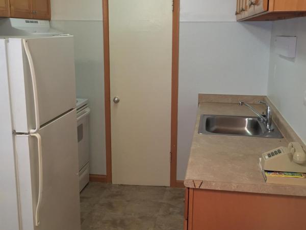 MacThrift Motor Inn : photo 6 de la chambre suite 2 chambres