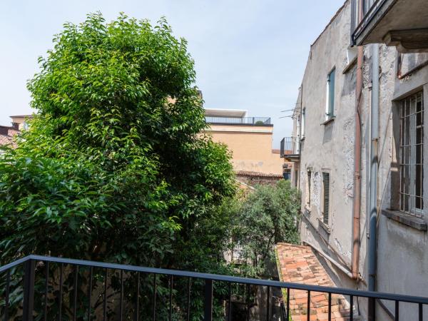 Palazzo delle Guglie - Residenze : photo 2 de la chambre appartement 1 chambre supérieur avec balcon