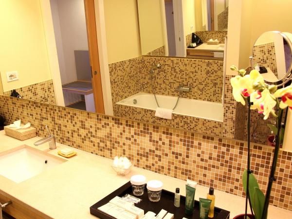 Hilton Sorrento Palace : photo 5 de la chambre chambre king exécutive avec vue sur la mer