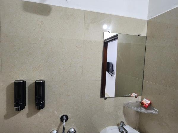 Innzoy Hotels : photo 7 de la chambre chambre lit king-size supérieure