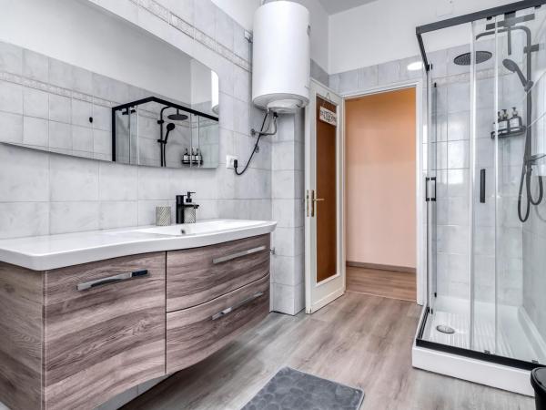 Wanderlust Rooms Bologna San Donato : photo 8 de la chambre chambre double deluxe avec balcon